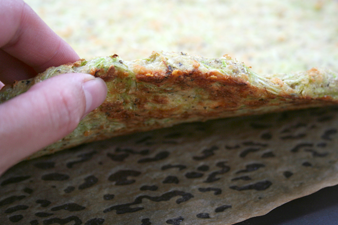 A melhor receita Zucchini Ever - Zucchini Crust Pizza | myhumblekitchen.com
