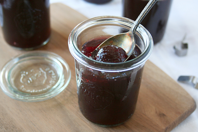 Winter Canning 101: How To Make Jelly With Fruit Juice and Weck Jars | myhumblekitchen.com